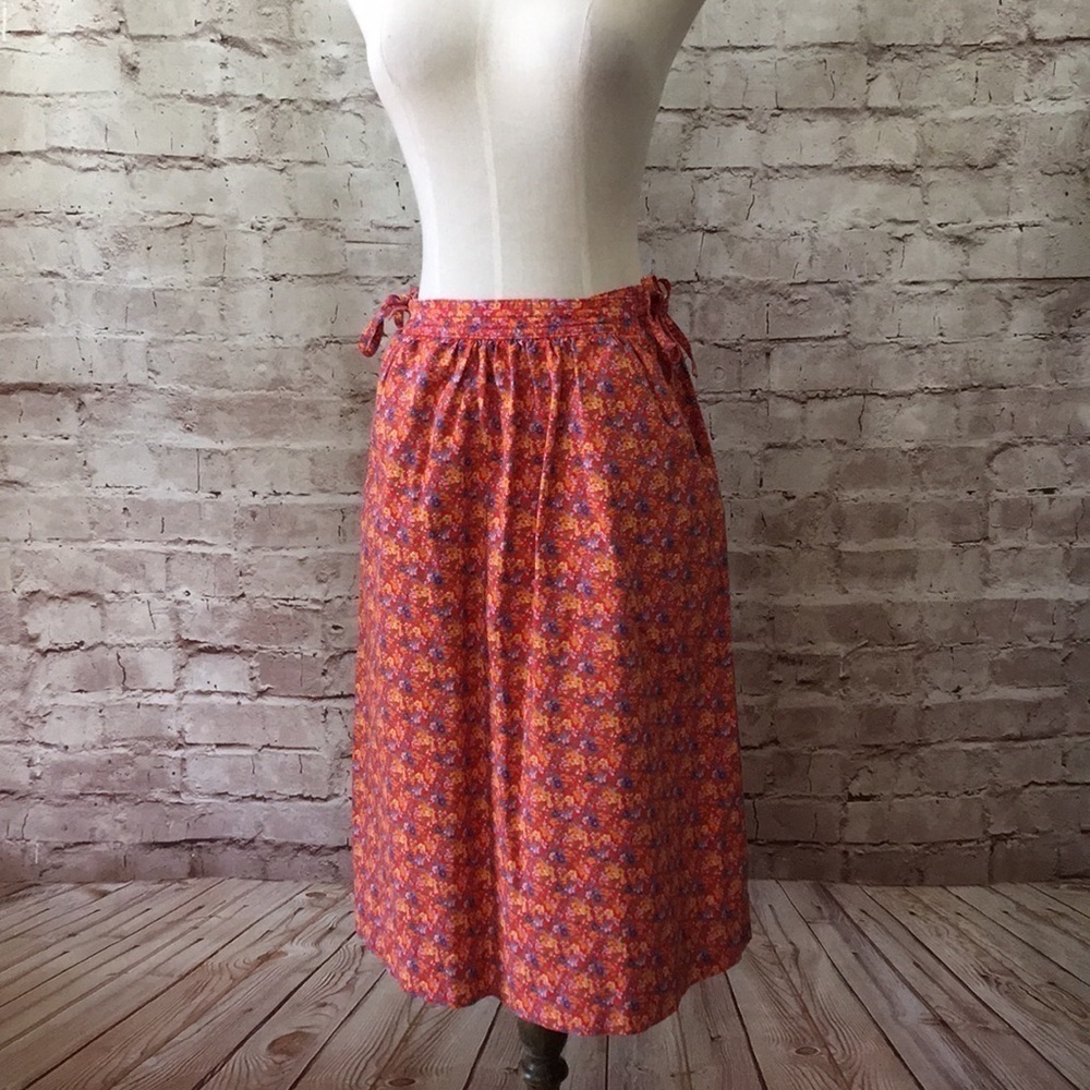 Vintage Jg Hook Red Floral Skirt Tie Waist Pockets